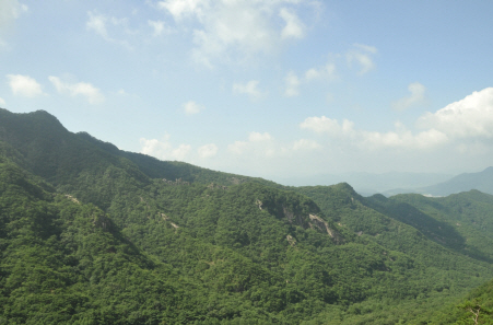 작성산에서 바라본 동산자락과 청풍호 이미지 1